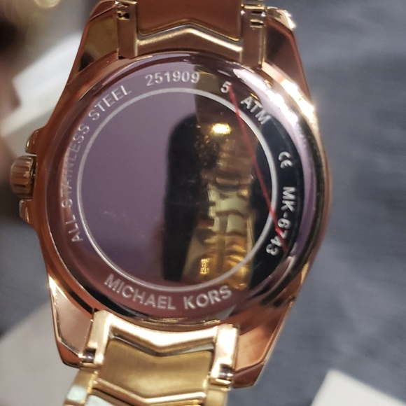 Women's Michael Kors Watch - Picture 4 of 10